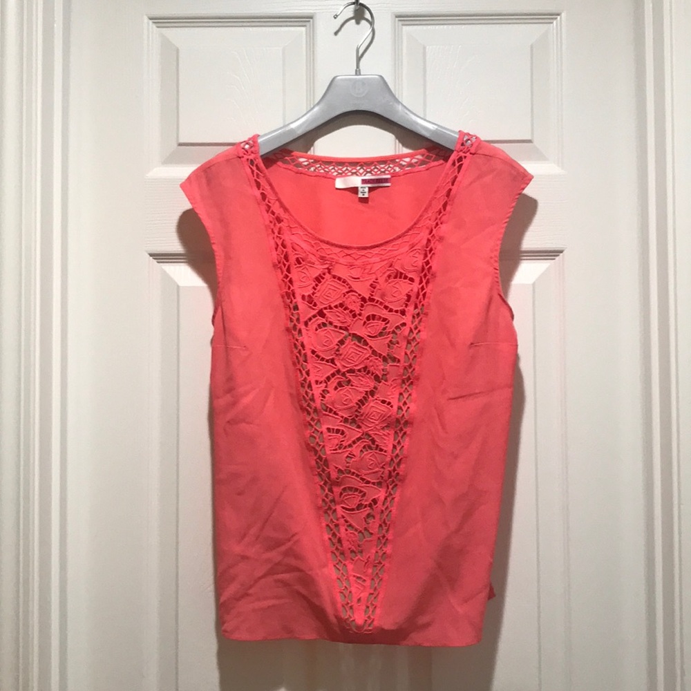 BNWOT TRACY REESE SILK TOP WITH CUT OUT DESIGN MED